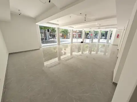 Local en Alquiler en Abasto, $ 4.900.000