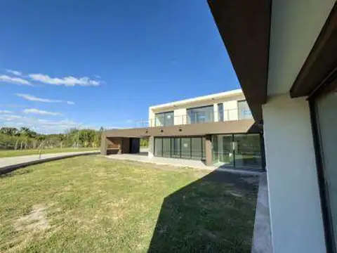 Casa en Venta en Juana Koslay, USD 295.000