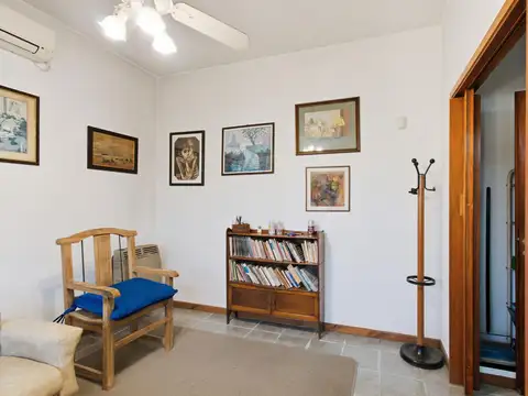 CASA/CONSULTORIOS  5 AMB VENTA LONGCHAMPS