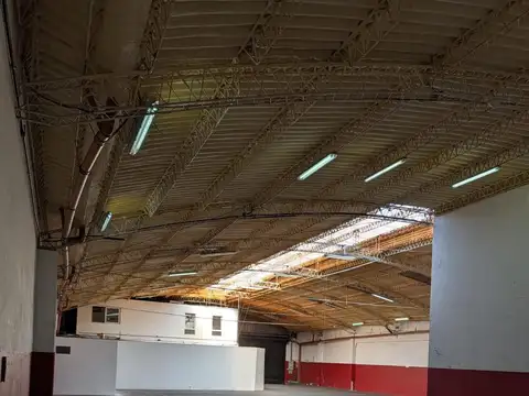 Venta Galpón 750 m2 en Villa Ortuzar