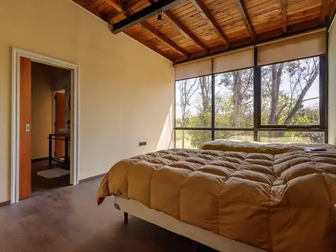 Casa 6 ambientes con 3 baños