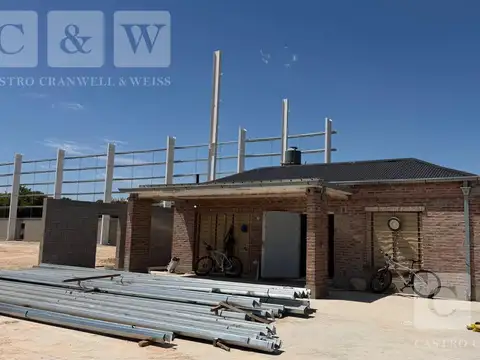 Galpón industrial / Logistico con oficinas