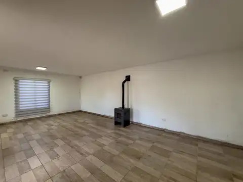 Casa 3 ambientes con 2 baños