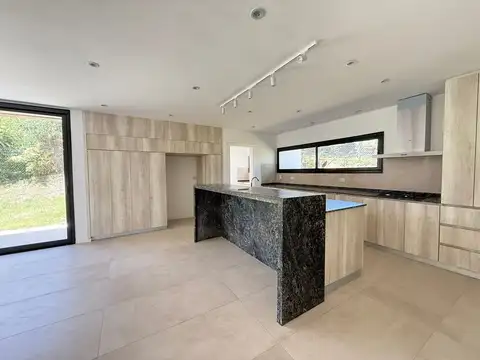Estancia El Terron, Mendiolaza 1700