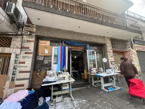 LOCAL EN  VENTA 36 M2. CASTAÑARES 2155  - CABA