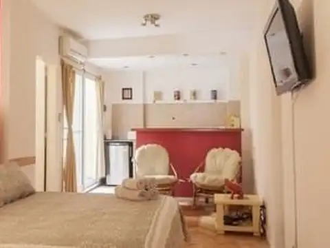 Se alquila temporal un departamento con patio - Recoleta