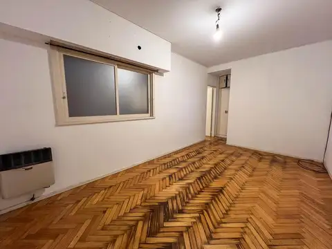 Departamento de 2 Ambientes Av. Directorio - Flores