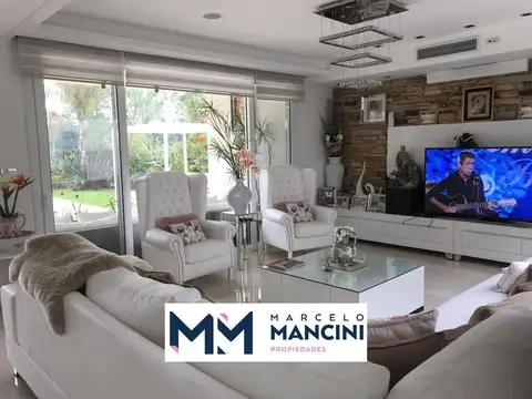 Casa en Saint Thomas Este-Oeste