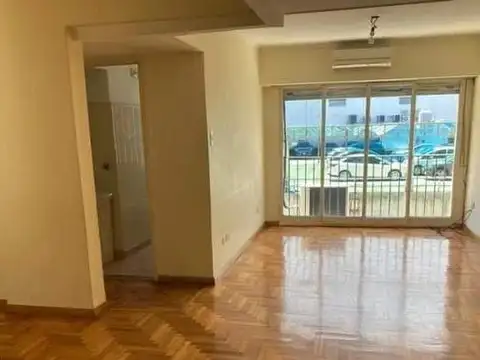 Excelente 3 ambientes al Frente-Zona Catalinas-