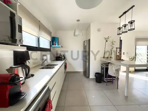 Excelente Dúplex en Venta de 3 ambientes en el barrio de Altos del Encuentro