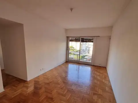 Cachimayo 100, Piso 8