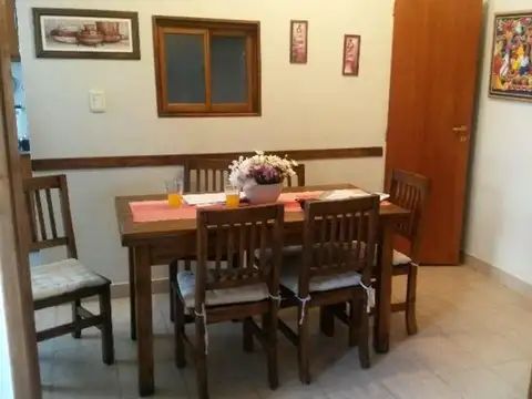 Depto Tipo Casa en Venta en Villa del Parque, USD 165.000