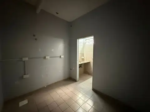 Molina 1200, Piso 1