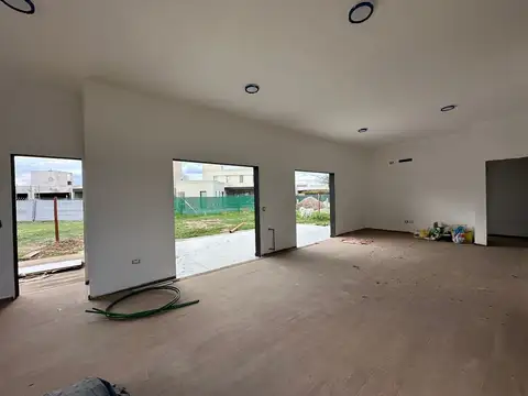 Casa 3 ambientes con 3 baños