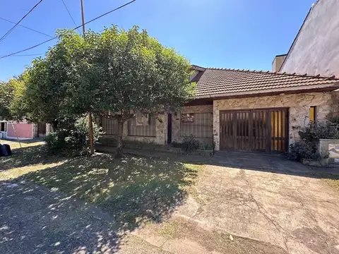 Chalet en Barrio Parque Calchaqui