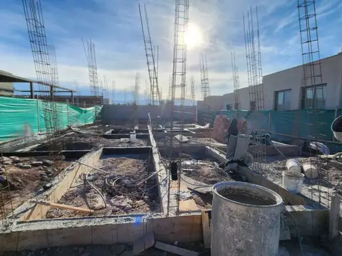 Venta Casa en Pinar del Sol V entrega 2027