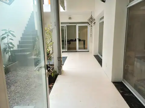 Casa tipo PH al frente en Saavedra frente a plaza Mackenna