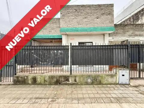 Casa 2 ambientes en planta baja. Excelente ubicación