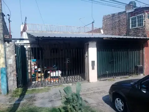 Lamadrid 1800