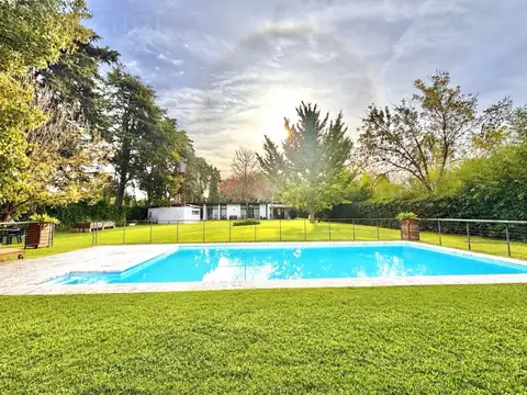 Casa en venta Barrio San Jorge, Altos los Cardales, Campana, APTA CRÉDITO, 6 ambientes con pileta