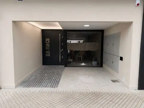 Departamento en venta 2 dormitorios duplex alsina al 400