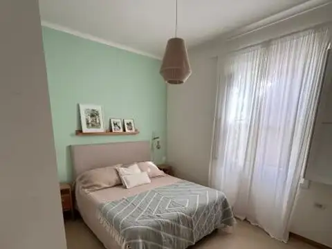 Depto Tipo Casa 4 ambientes con 1 baño