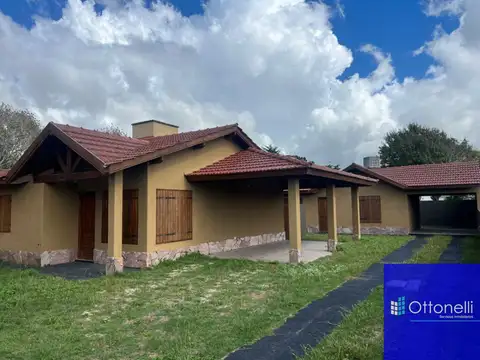 Depto Tipo Casa 3 ambientes con 2 baños