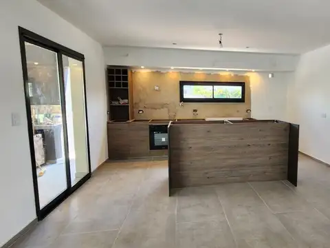 Casa en Venta en Pilar del Este - Santa Emilia, USD 180.000