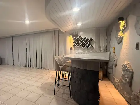 Casa en Venta en Godoy Cruz, USD 198.000