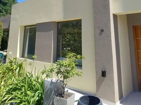 Casa 5 ambientes con 4 baños