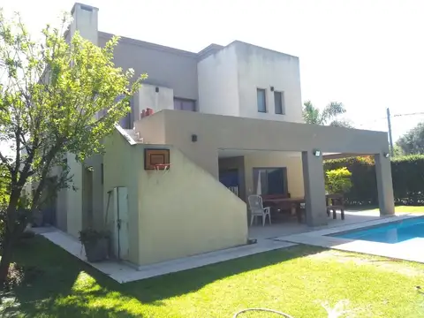 Casa en Alquiler en Mapuche Country Club, USD 2.000
