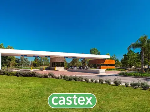 Lote a la laguna en venta en Terralagos, Canning