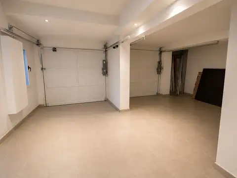 Casa 6 ambientes con 4 baños