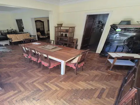 Depto Tipo Casa en Venta de 5 ambientes