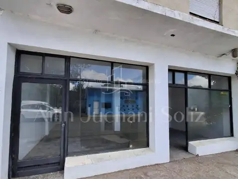 LOCAL CON VIVIENDA EN VENTA