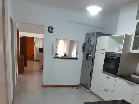 MODERNA CASA 3 AMBIENTES! QUINCHO Y COCHERA CUBIERTAS!