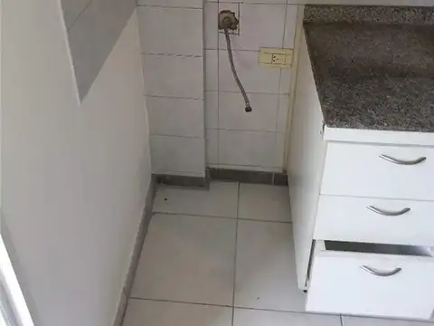 FRENCH 500, Piso 1