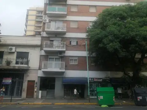 Avenida Caseros 1900, Piso 8°