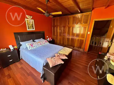Casa 5 ambientes con 2 baños