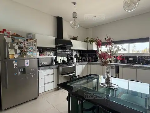 Casa en Venta en Comarcas de Luján, USD 230.000