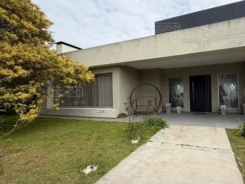 Casa  en Venta en Comarcas de Lujan, Luján, G.B.A. Zona Oeste