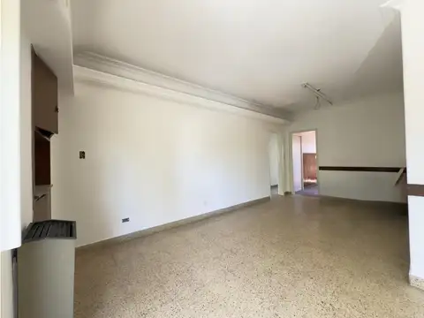 Depto Tipo Casa en Venta con 2 cocheras