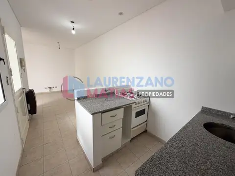 Depto Tipo Casa 2 ambientes con 1 baño