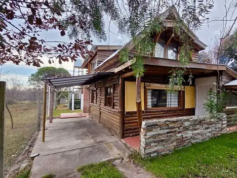 VENTA COMPLEJO DE 2 CABAÑAS C/ PILETA LOS REARTES