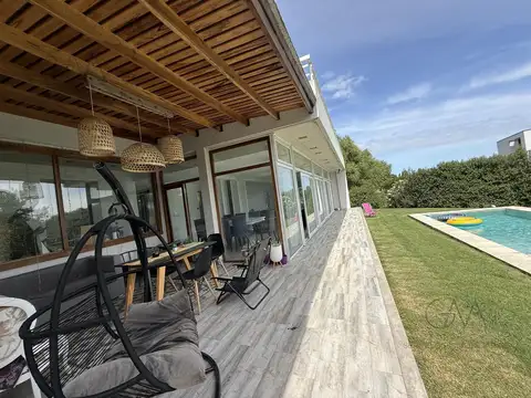Casa en Venta en Arenas del Sur, USD 380.000