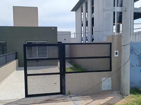 Venta | Dto. Dúplex | 1 Dormitorio | Capitán Bermúdez | Barrio Terranova