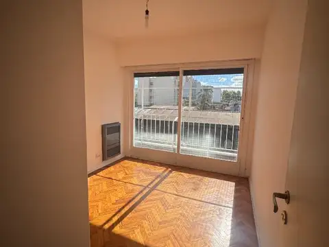 Departamento en Alquiler en Flores, $ 900.000