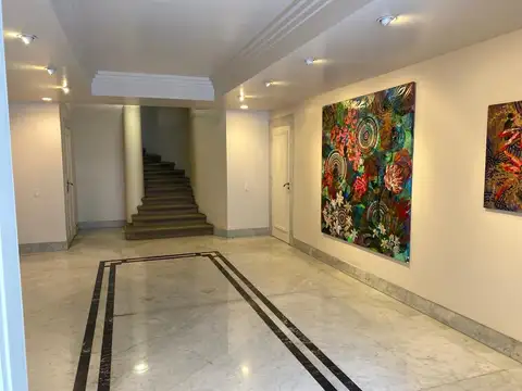 Casa 18 ambientes con 12 baños