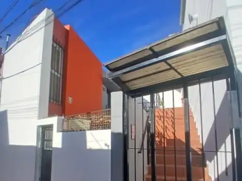 CASA INTERNA  DE 1 DORMITORIO