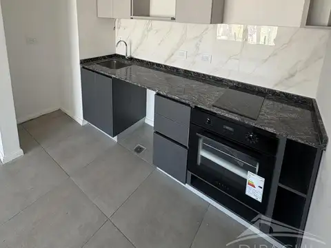ALQUILER - 2 AMBIENTES A ESTRENAR CON BALCÓN